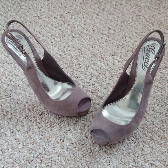 Gucci gray suede heels with buckle strap size 37.5 - Picture 4 of 9